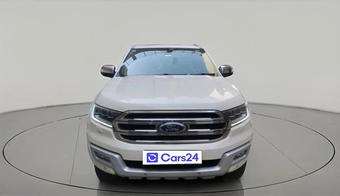 2016 Ford Endeavour TITANIUM 3.2 4X4 AT, Diesel, Automatic, 1,90,035 km, exterior