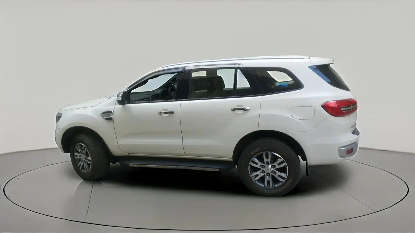 2016 Ford Endeavour TITANIUM 3.2 4X4 AT, Diesel, Automatic, 1,90,035 km, exterior