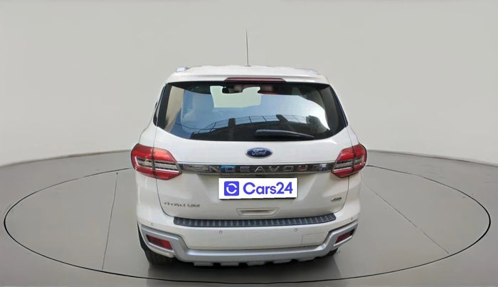 2016 Ford Endeavour TITANIUM 3.2 4X4 AT, Diesel, Automatic, 1,90,035 km, exterior