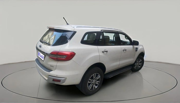 2016 Ford Endeavour TITANIUM 3.2 4X4 AT, Diesel, Automatic, 1,90,035 km, exterior