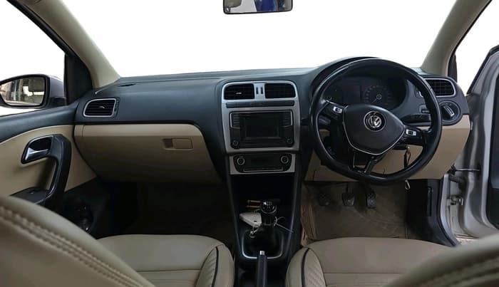 2016 Volkswagen Polo HIGHLINE1.5L, Diesel, Manual, 86,436 km, interior