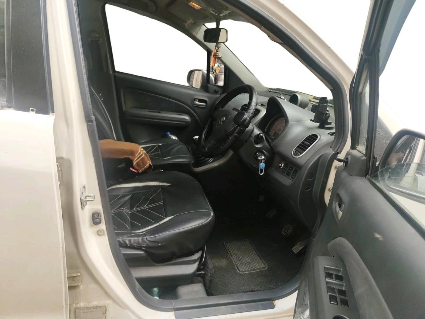 2012 Maruti Ritz VXI, CNG, Manual, 1,51,563 km, interior