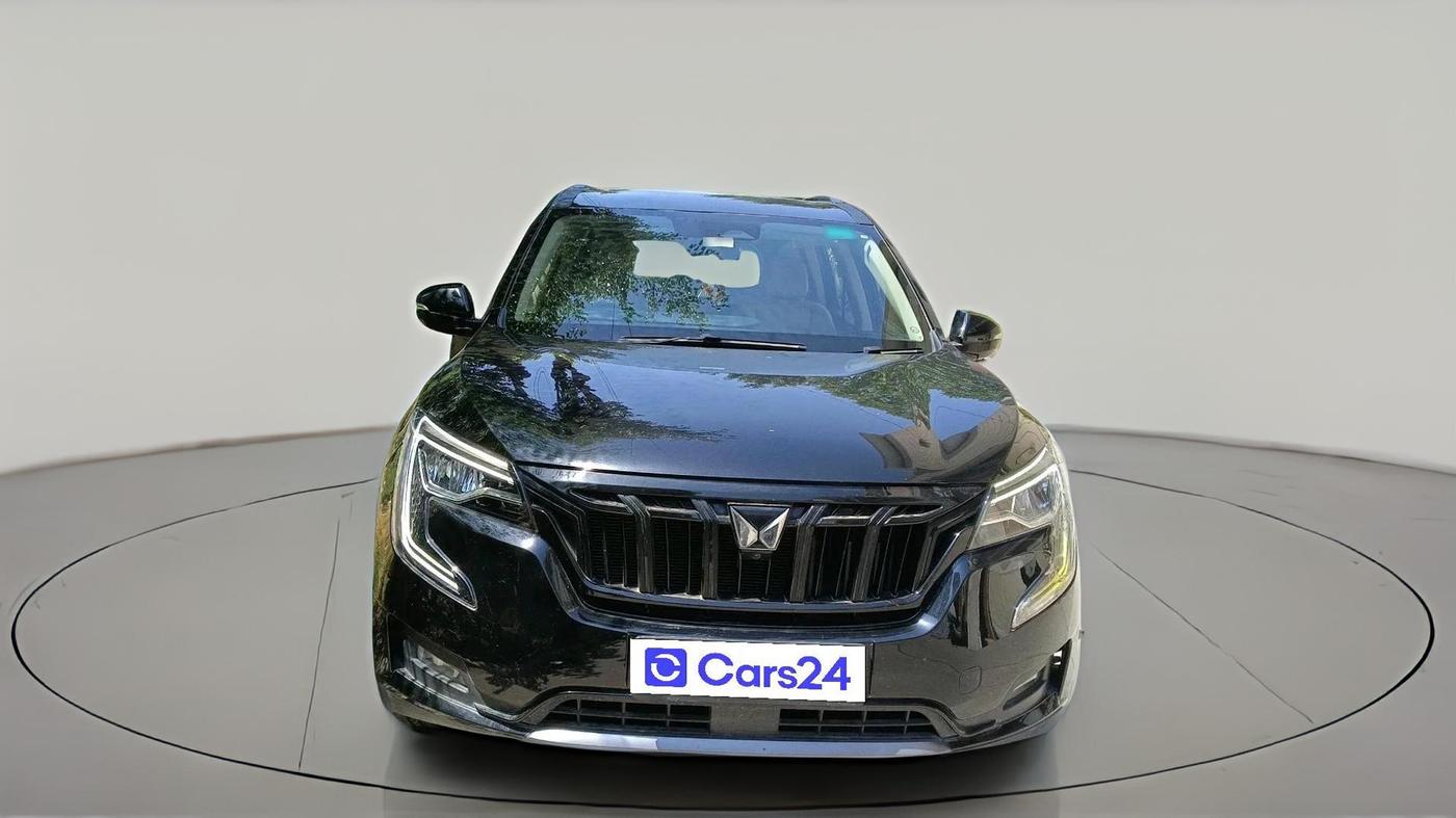 2024 Mahindra XUV700 AX 7 LUXURY P AT 7 STR, Petrol, Automatic, 10,628 km, exterior