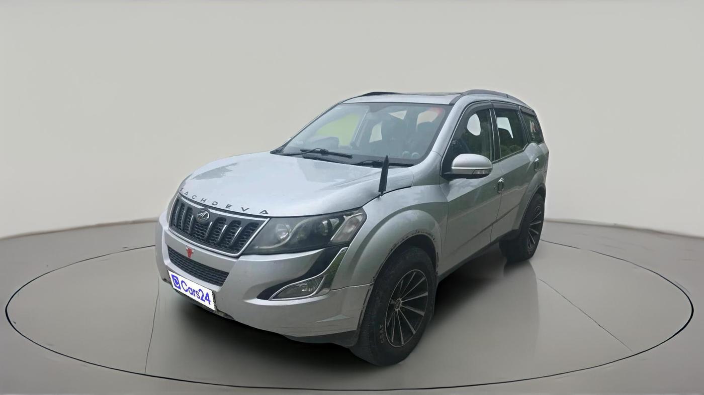 2016 Mahindra XUV500 W10, Diesel, Manual, 1,91,447 km, exterior