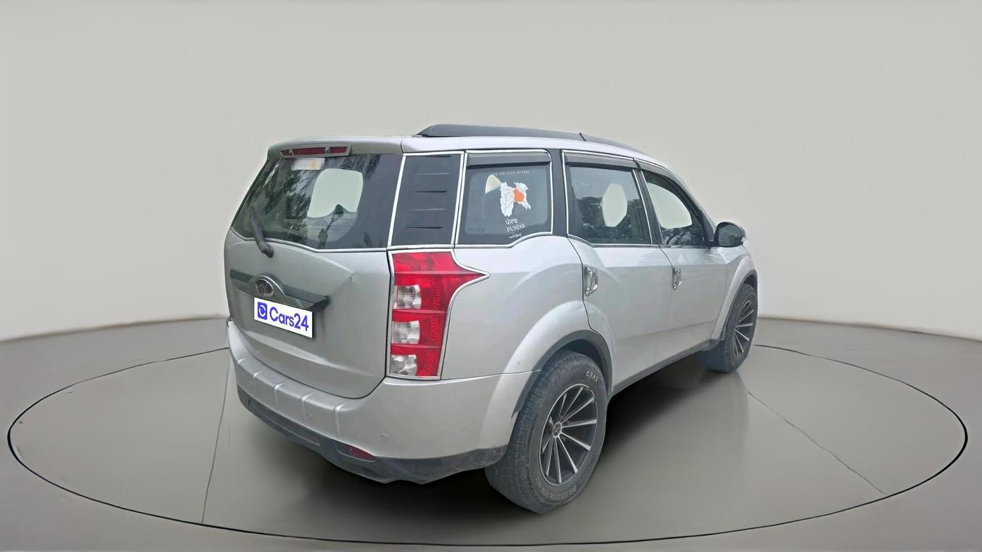 2016 Mahindra XUV500 W10, Diesel, Manual, 1,91,447 km, exterior