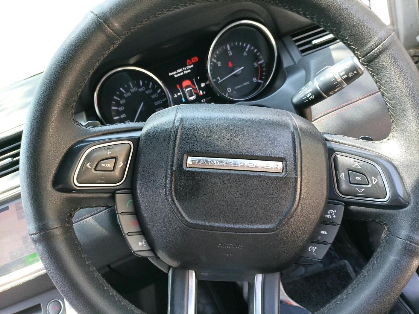 2015 Landrover Range Rover Evoque PRESTIGE SD4, Diesel, Automatic, 1,77,679 km, interior