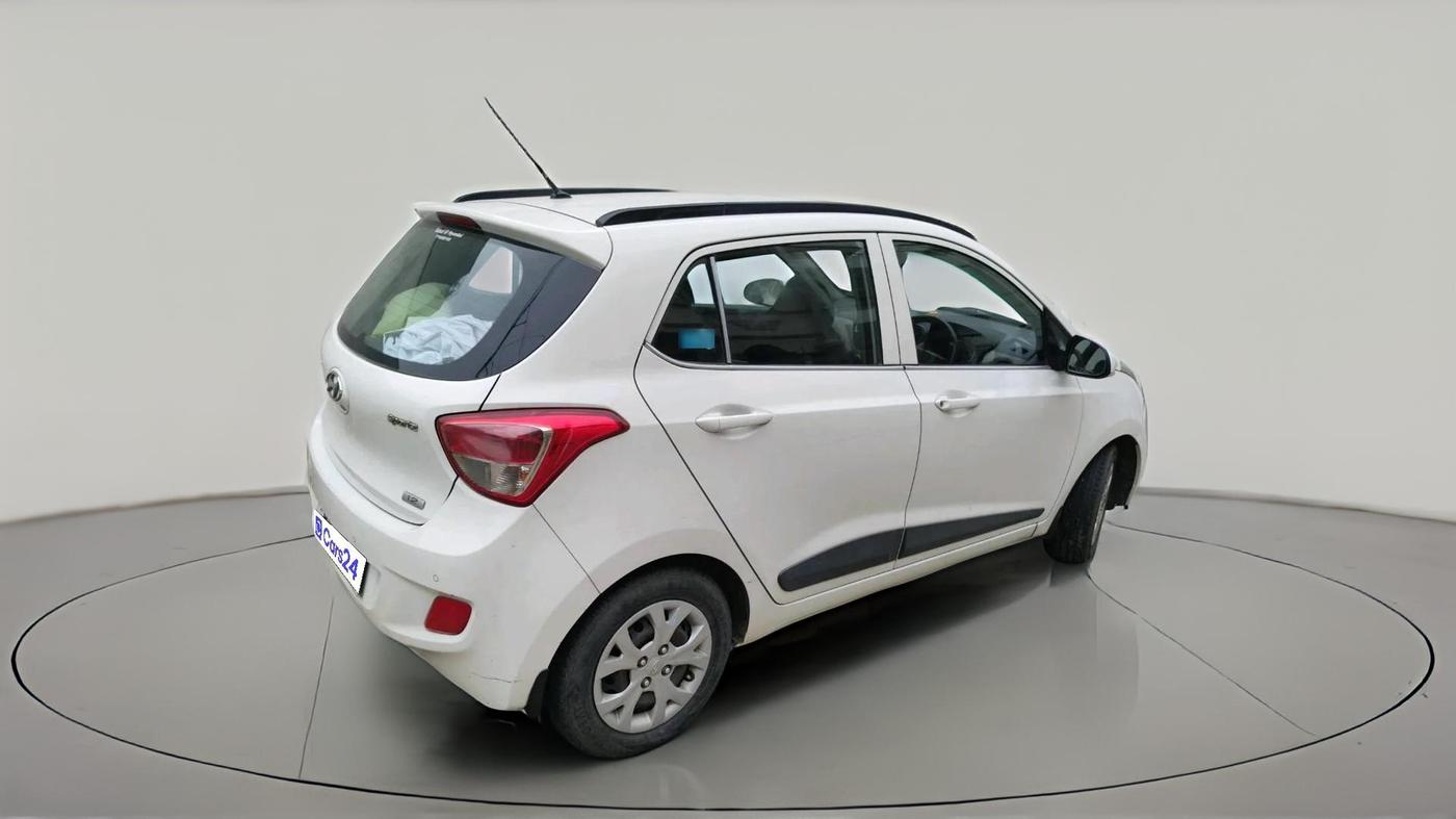 2015 Hyundai Grand i10 SPORTZ 1.2 KAPPA VTVT, Petrol, Manual, 69,657 km, exterior
