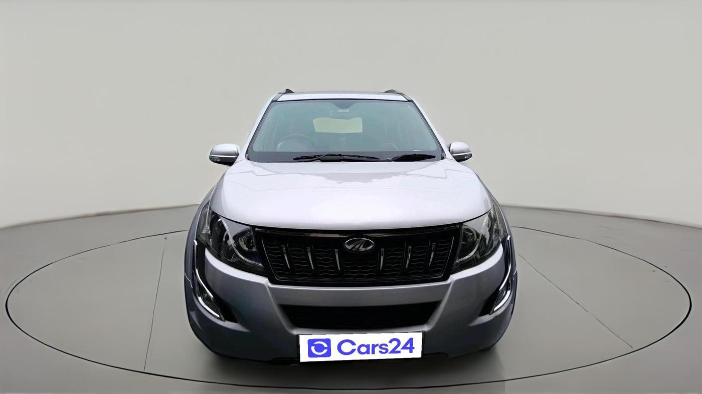 2018 Mahindra XUV500 W6 AT, Diesel, Automatic, 53,506 km, exterior