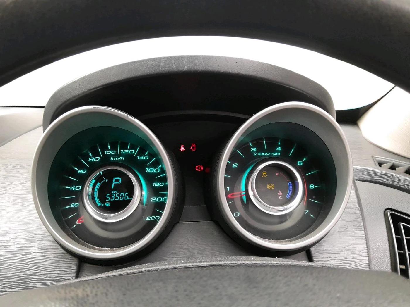 2018 Mahindra XUV500 W6 AT, Diesel, Automatic, 53,506 km, interior