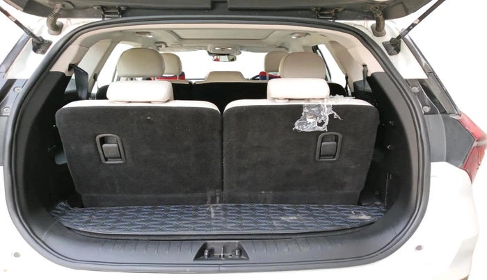 2024 Mahindra XUV700 AX 7 LUXURY D AT 7 STR, Diesel, Automatic, 24,191 km, exterior