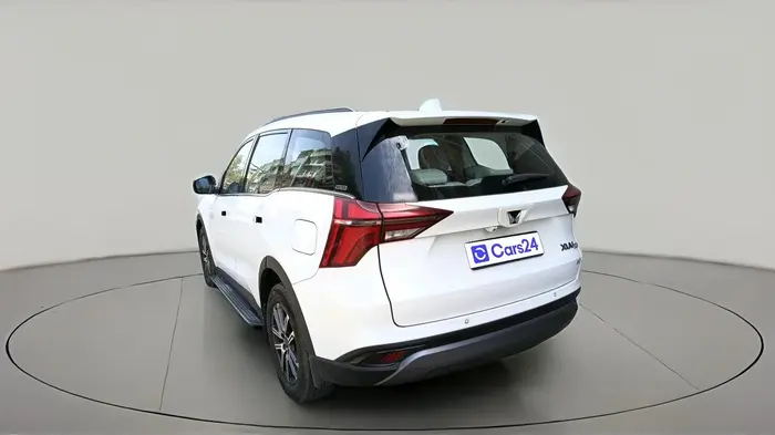 2024 Mahindra XUV700 AX 7 LUXURY D AT 7 STR, Diesel, Automatic, 24,191 km, exterior