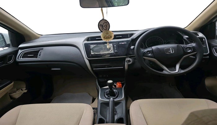 2017 Honda City 1.5L I-DTEC V, Diesel, Manual, 39,172 km, interior