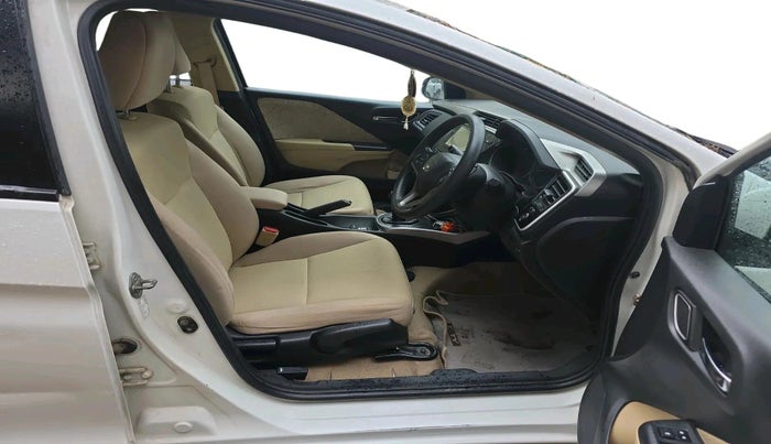 2017 Honda City 1.5L I-DTEC V, Diesel, Manual, 39,172 km, interior