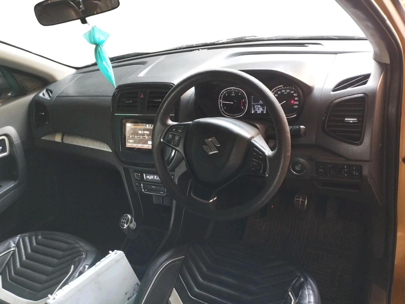 2017 Maruti Vitara Brezza ZDI PLUS DUAL TONE, Diesel, Manual, 1,42,198 km, interior