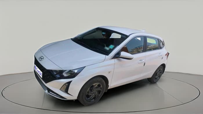 2025 Hyundai NEW I20 MAGNA 1.2 MT, Petrol, Manual, 13,139 km, exterior