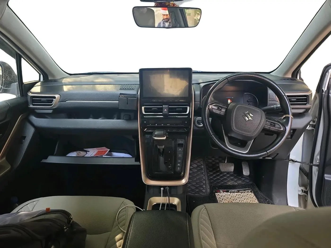 2024 Maruti Invicto ALPHA PLUS 7 STRONG HYBRID , Hybrid, Automatic, 46,547 km, interior