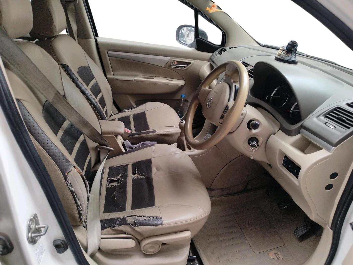 2016 Maruti Ertiga ZDI SHVS, Diesel, Manual, 1,86,316 km, interior