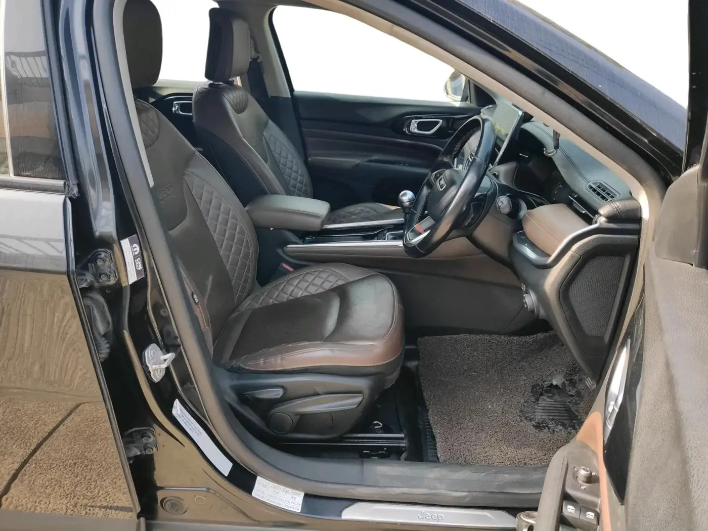 2022 Jeep MERIDIAN LIMITED 4X2 MT, Diesel, Manual, 1,20,000 km, interior