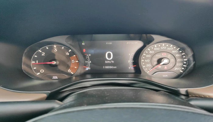 2022 Jeep MERIDIAN LIMITED 4X2 MT, Diesel, Manual, 1,20,000 km, interior