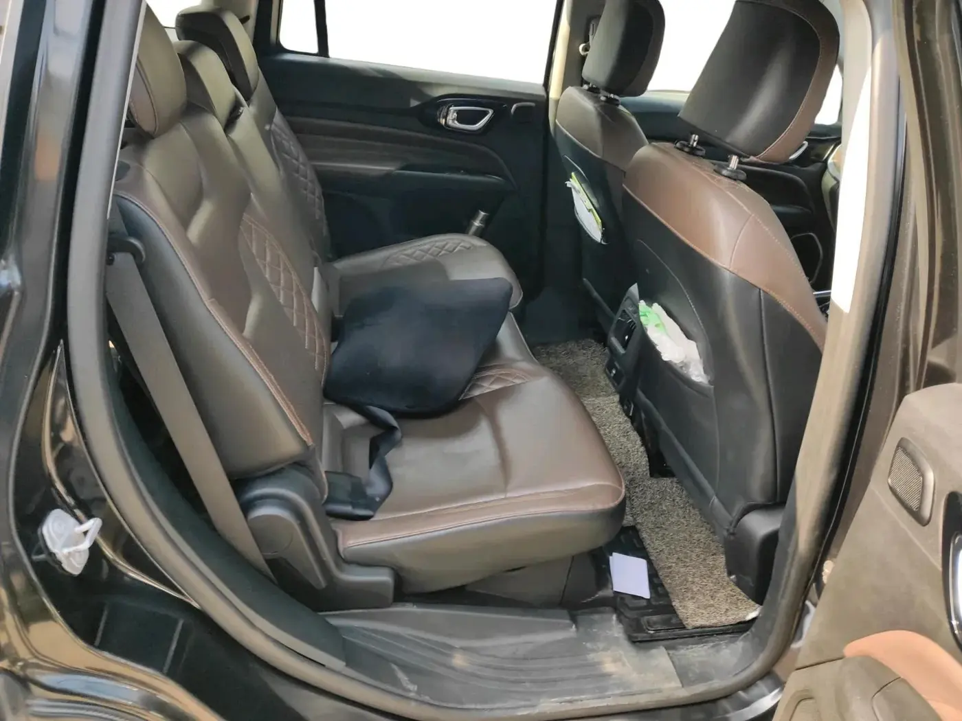 2022 Jeep MERIDIAN LIMITED 4X2 MT, Diesel, Manual, 1,20,000 km, interior