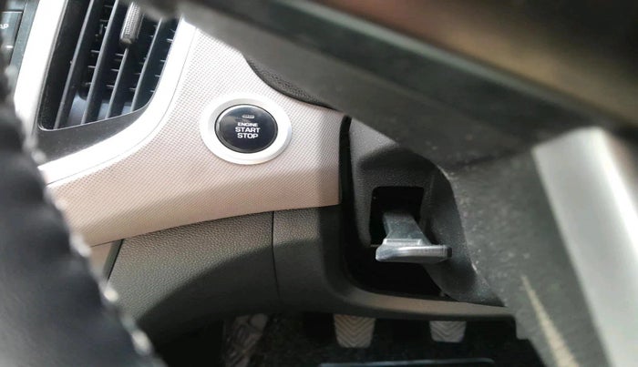 2019 Hyundai Creta SX 1.6 DIESEL, Diesel, Manual, 1,06,999 km, interior