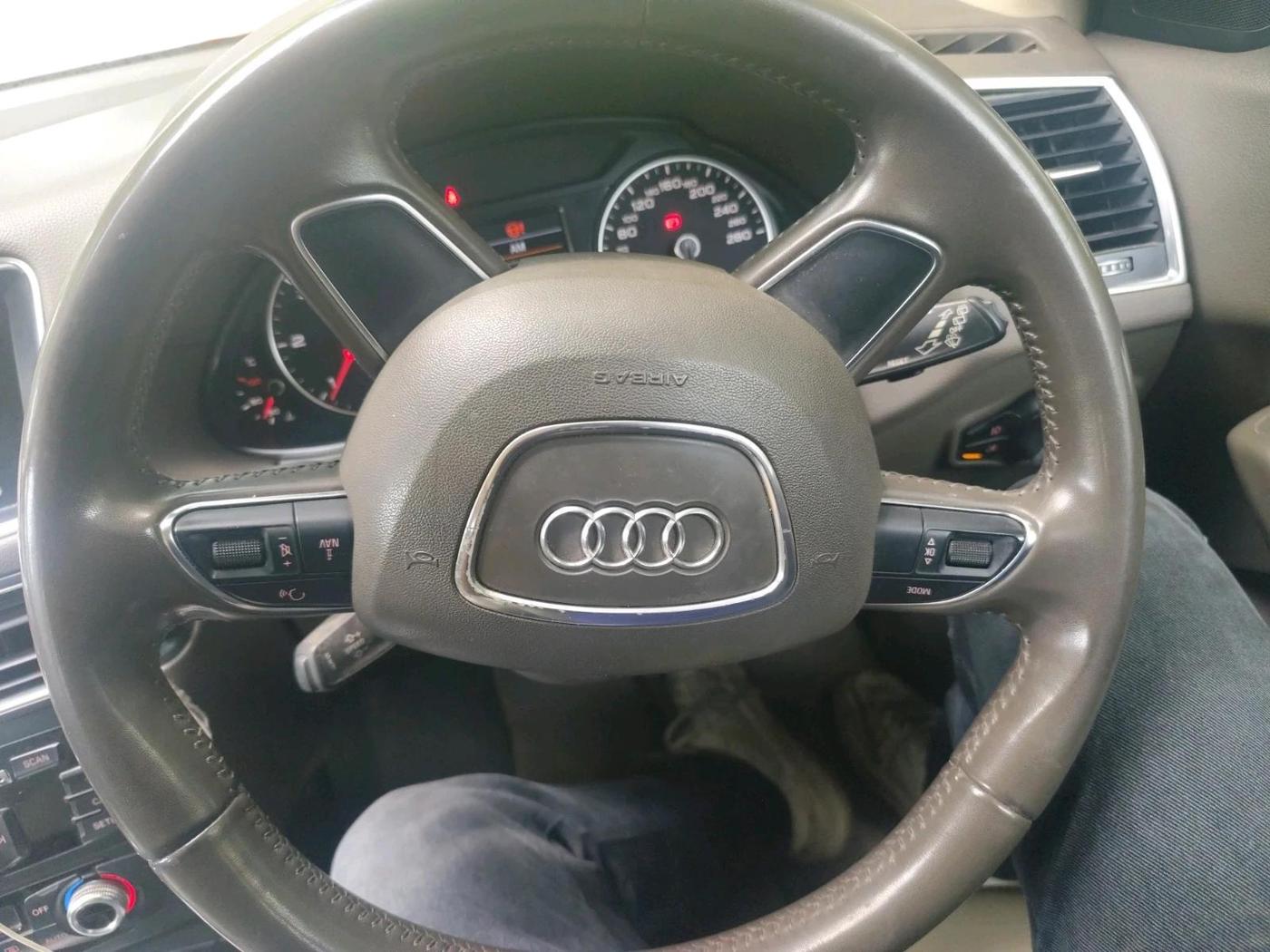 2013 Audi Q5 2.0 TDI QUATTRO, Diesel, Automatic, 66,896 km, interior