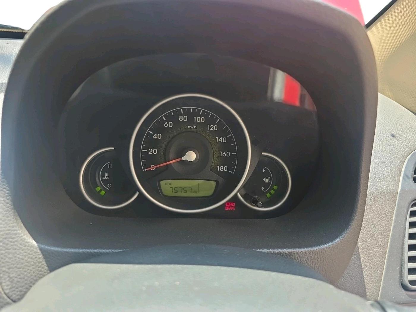 2015 Hyundai Eon SPORTZ, Petrol, Manual, 75,757 km, interior