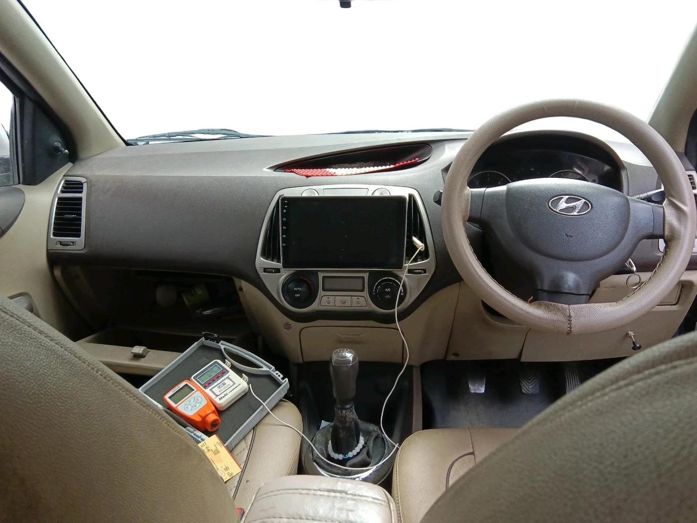 2011 Hyundai i20 MAGNA 1.4 CRDI, Diesel, Manual, 1,55,396 km, interior
