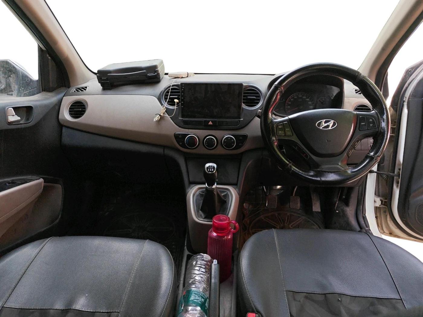 2015 Hyundai Xcent S 1.2, Petrol, Manual, 90,366 km, interior