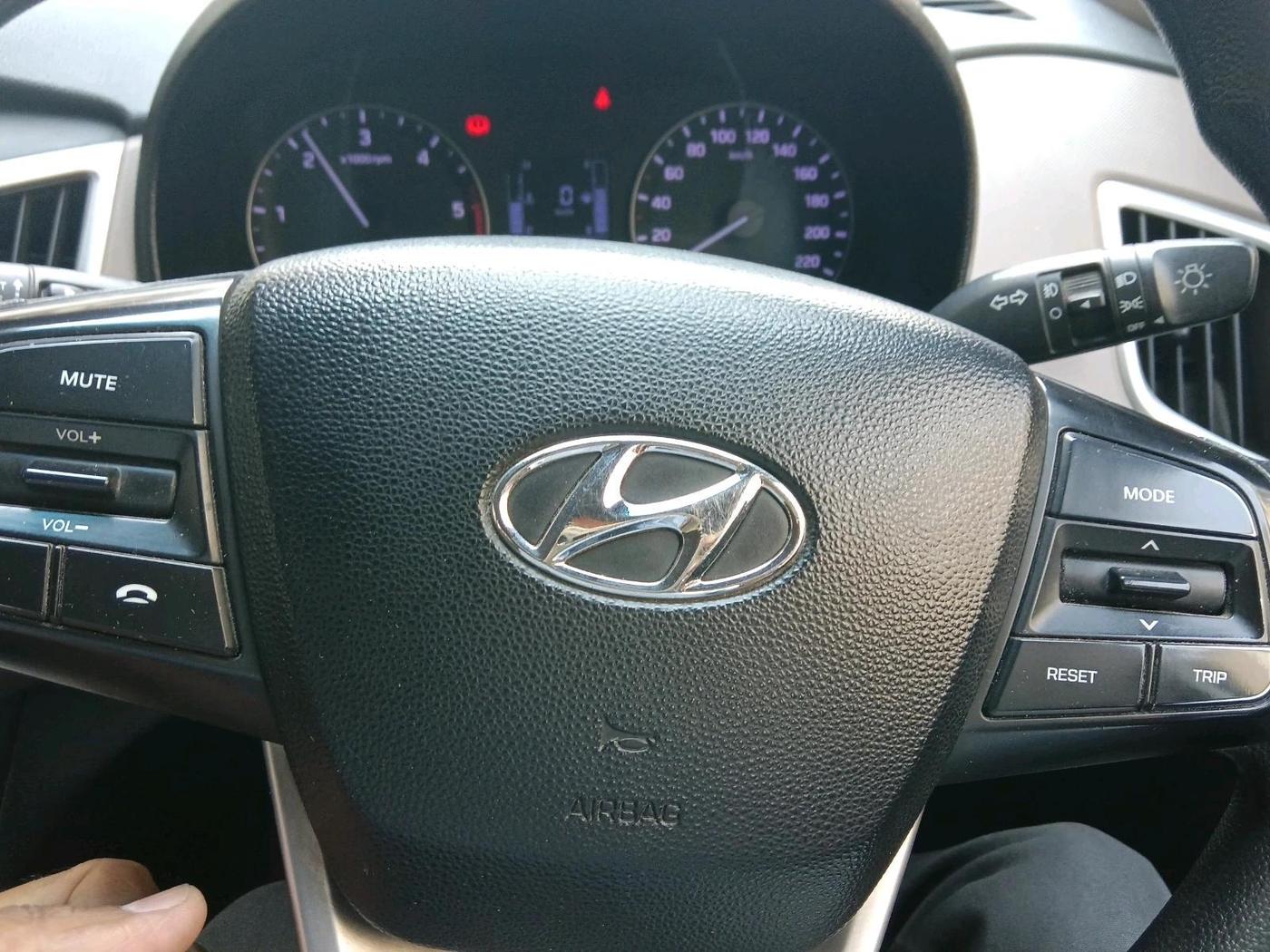 2019 Hyundai Creta EX 1.4 DIESEL, Diesel, Manual, 1,32,780 km, interior