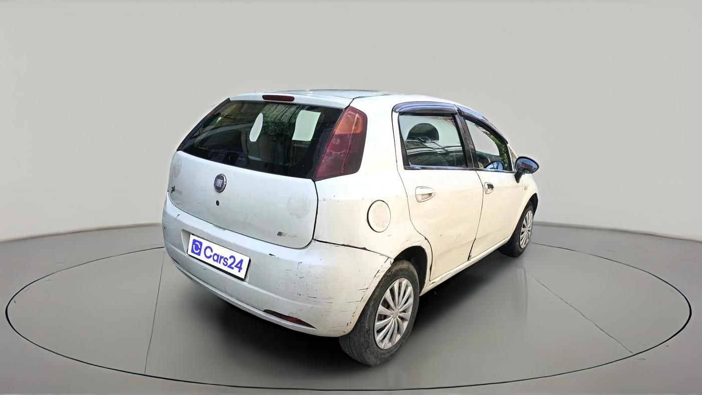 2013 Fiat Grand Punto ACTIVE 1.3, Diesel, Manual, 1,15,993 km, exterior