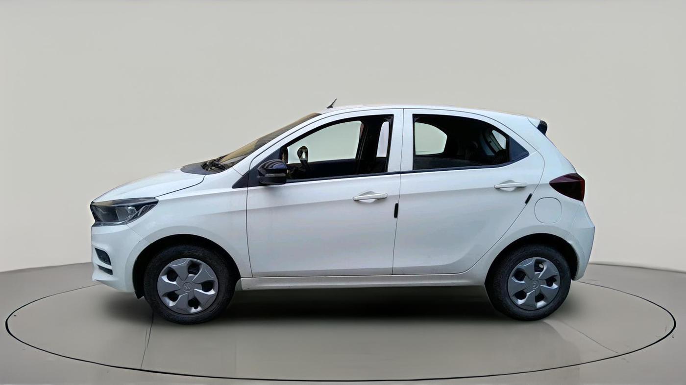 2023 Tata Tiago XT (O) PETROL, Petrol, Manual, 15,562 km, exterior