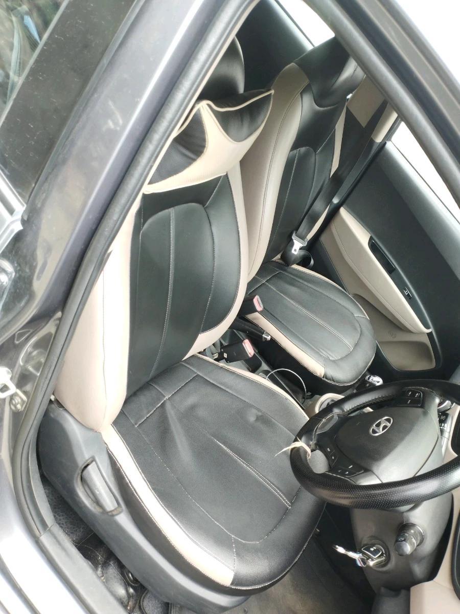 2015 Hyundai Grand i10 SPORTZ 1.2 KAPPA VTVT, Petrol, Manual, 1,02,149 km, interior
