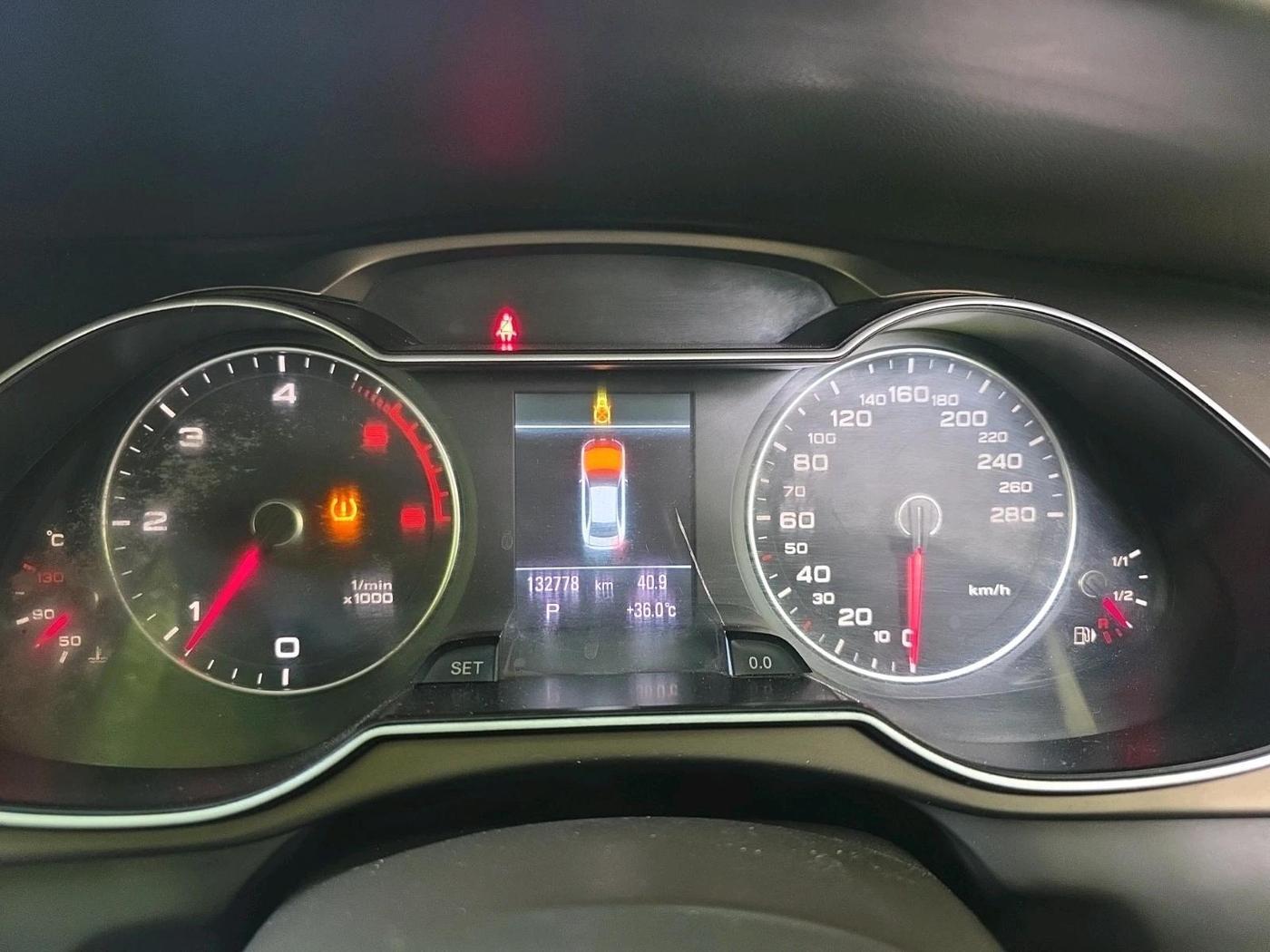 2012 Audi A4 2.0 TDI S LINE, Diesel, Automatic, 1,32,778 km, interior