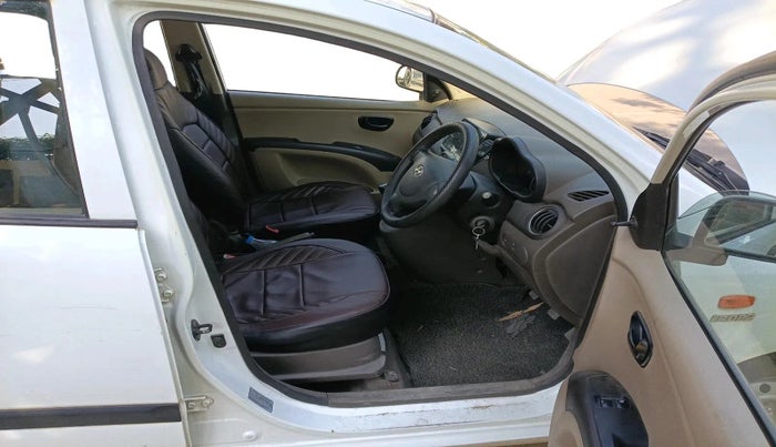 2013 Hyundai i10 MAGNA 1.1 LPG, Petrol, Manual, 64,605 km, interior