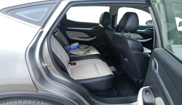 2022 MG ASTOR SHARP 1.5 CVT, Petrol, Automatic, 1,05,248 km, interior