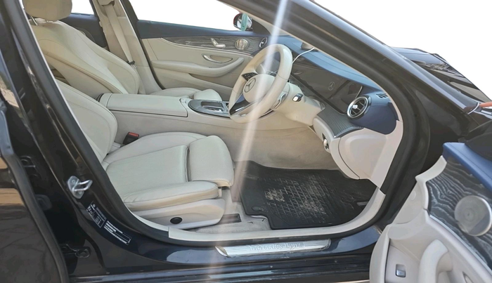 2022 Mercedes Benz E Class E 200, Hybrid, Automatic, 14,139 km, interior
