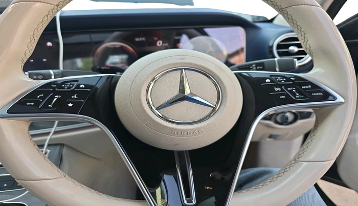 2022 Mercedes Benz E Class E 200, Hybrid, Automatic, 14,139 km, interior