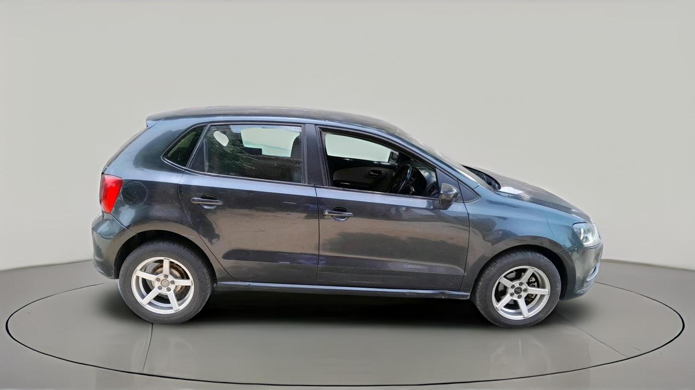 2017 Volkswagen Polo HIGHLINE1.5L, Diesel, Manual, 1,02,675 km, exterior