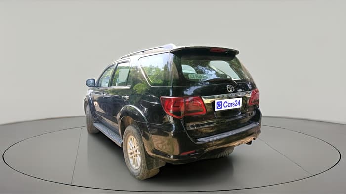 2013 Toyota Fortuner 3.0 4X2 AT, Diesel, Automatic, 2,37,044 km, exterior
