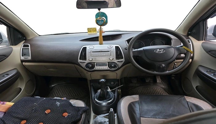 2011 Hyundai i20 MAGNA 1.2, Petrol, Manual, 94,863 km, interior