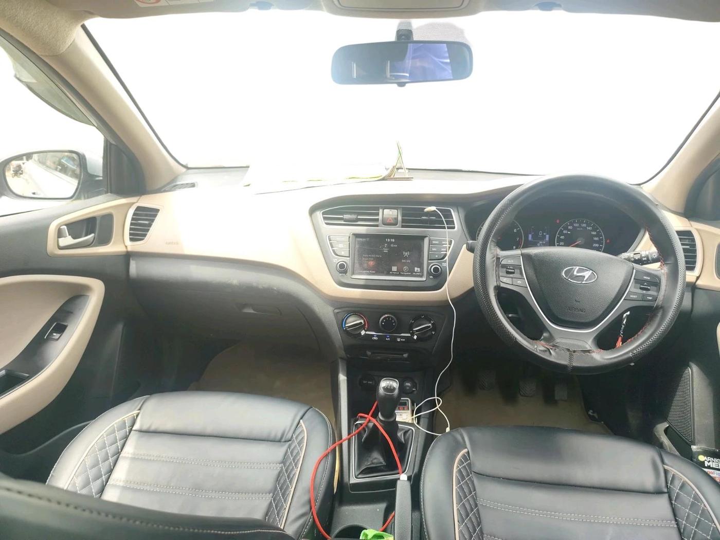 2019 Hyundai Elite i20 SPORTZ PLUS 1.2, Petrol, Manual, 48,360 km, interior