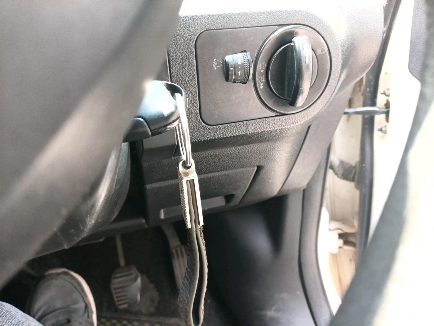 2012 Ford Figo EXI 1.4 DIESEL, Diesel, Manual, 1,84,798 km, interior