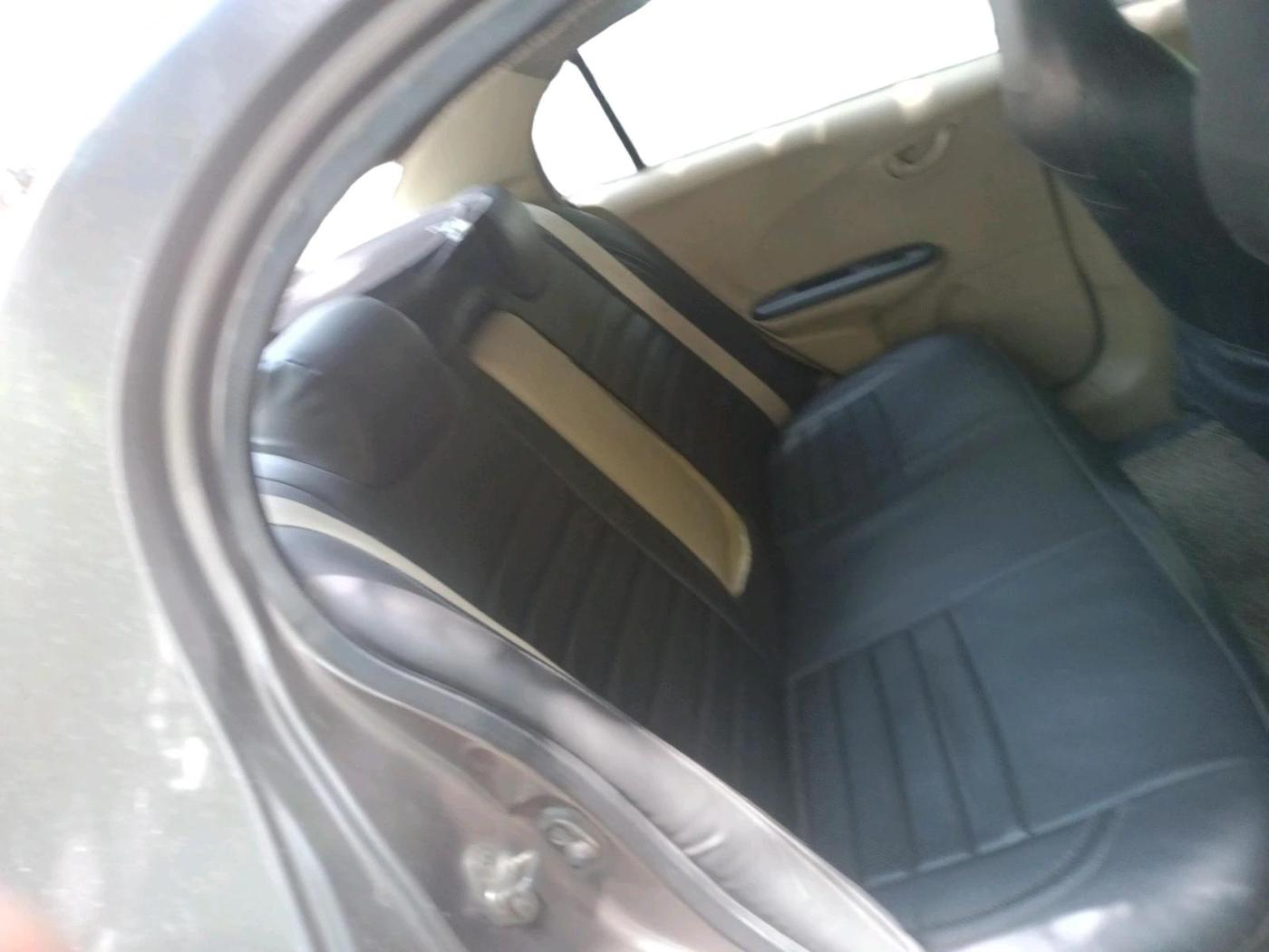 2015 Honda Amaze 1.2L I-VTEC S, CNG, Manual, 1,19,209 km, interior