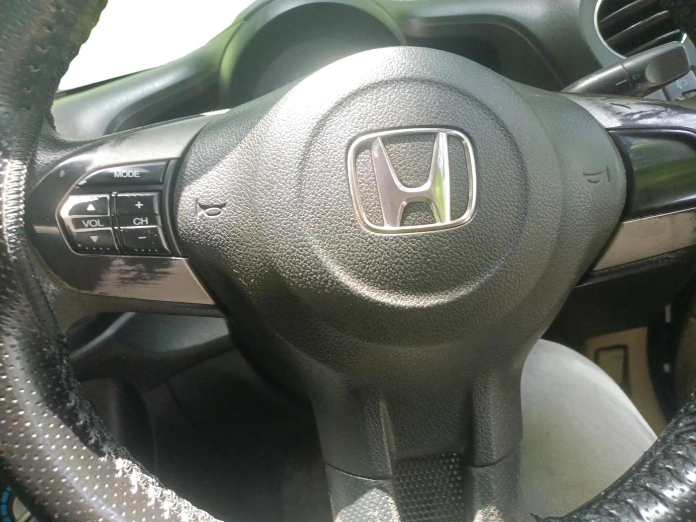 2015 Honda Amaze 1.2L I-VTEC S, CNG, Manual, 1,19,209 km, interior