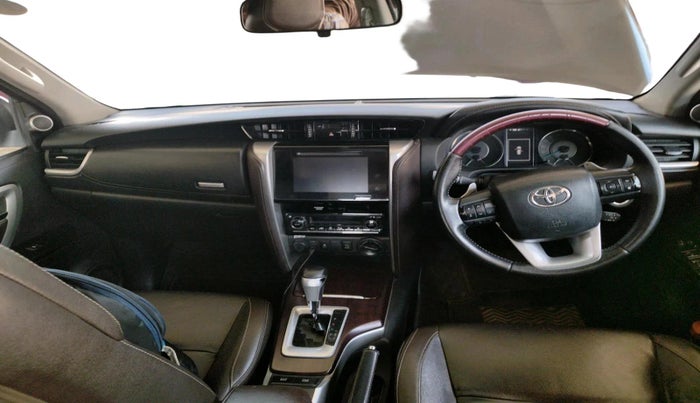 2016 Toyota Fortuner 2.8 4X4 AT, Diesel, Automatic, 1,59,532 km, interior