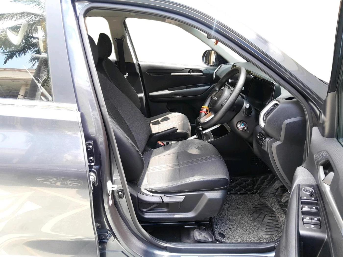 2024 KIA SONET HTK (O) 1.2 Petrol MT, Petrol, Manual, 8,495 km, interior