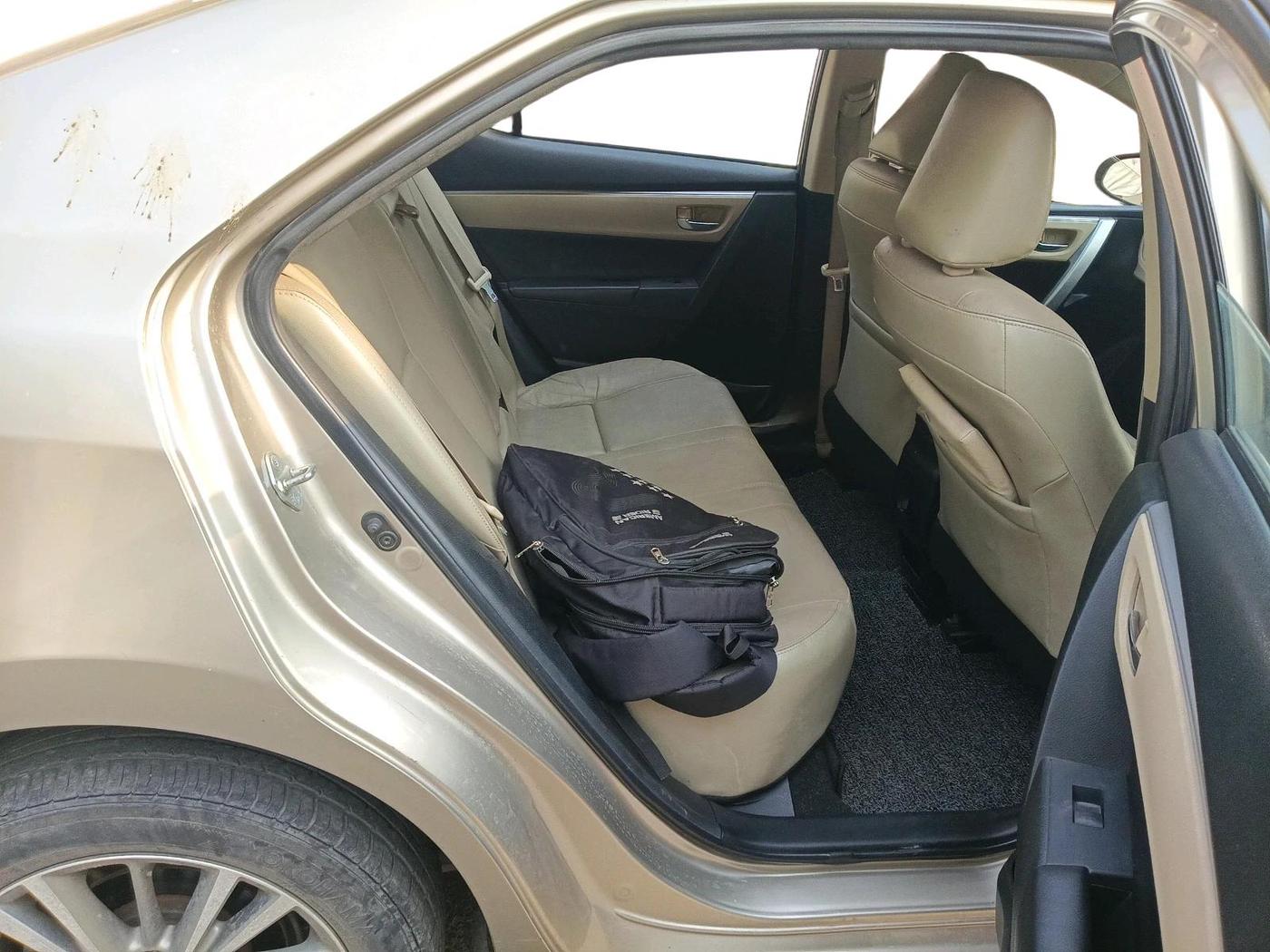 2014 Toyota Corolla Altis GL DIESEL, Diesel, Manual, 60,149 km, interior