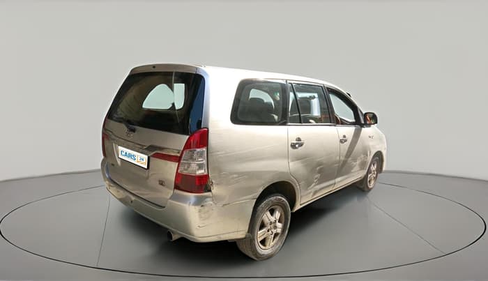 2007 Toyota Innova V 2.5 8 STR, Diesel, Manual, 1,78,918 km, exterior