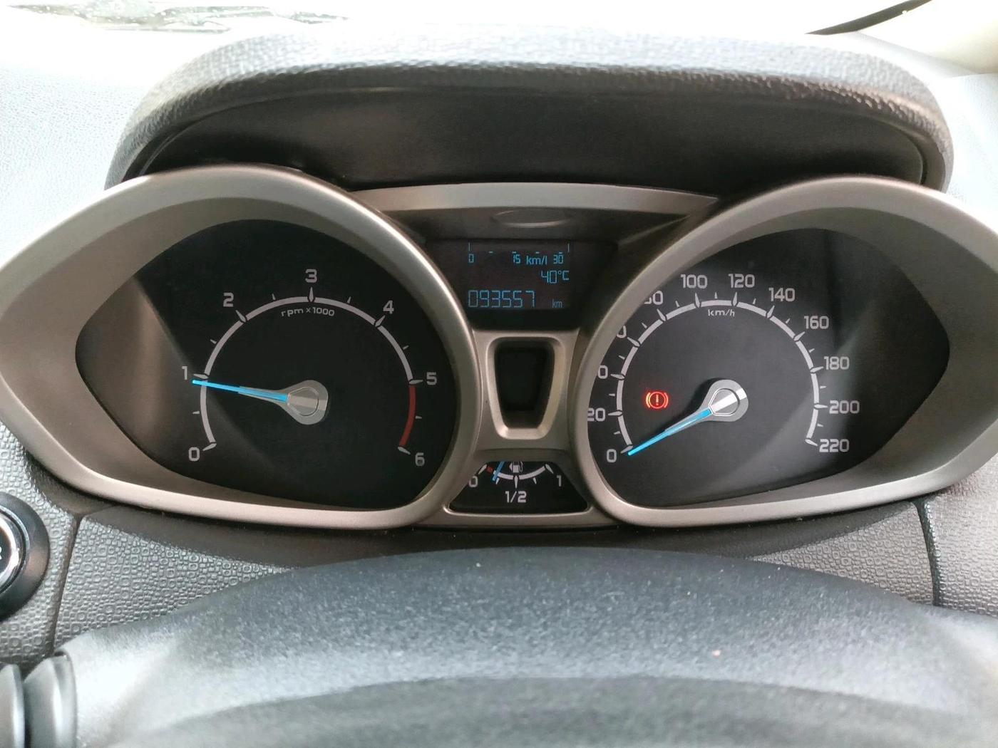 2014 Ford Ecosport TITANIUM 1.5L DIESEL (OPT), Diesel, Manual, 93,557 km, interior